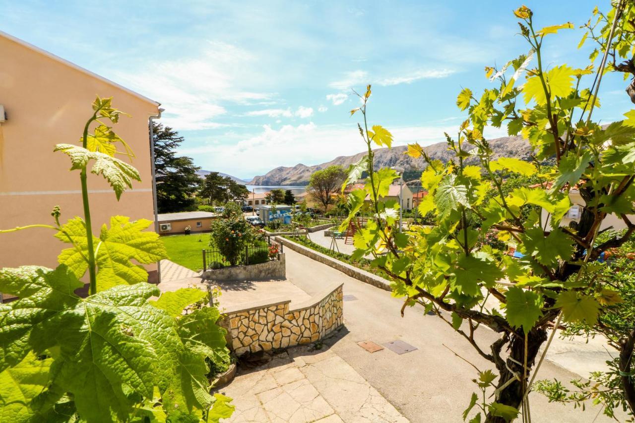 Apartments Edo With Terrace Baška Екстериор снимка