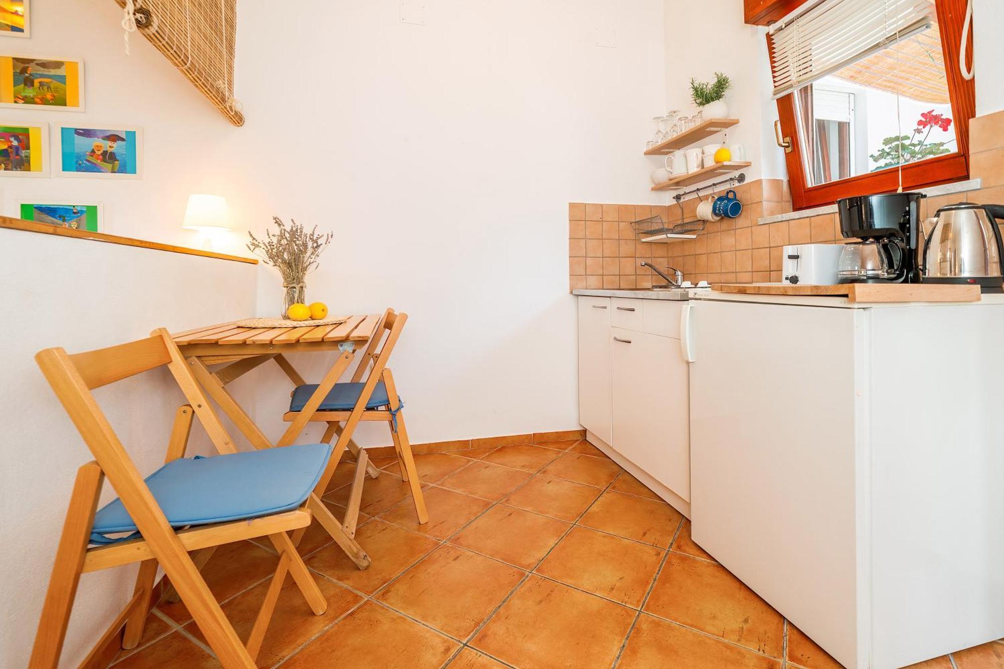 Apartments Edo With Terrace Baška Екстериор снимка