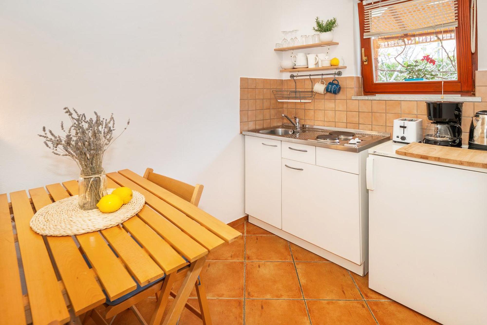 Apartments Edo With Terrace Baška Екстериор снимка